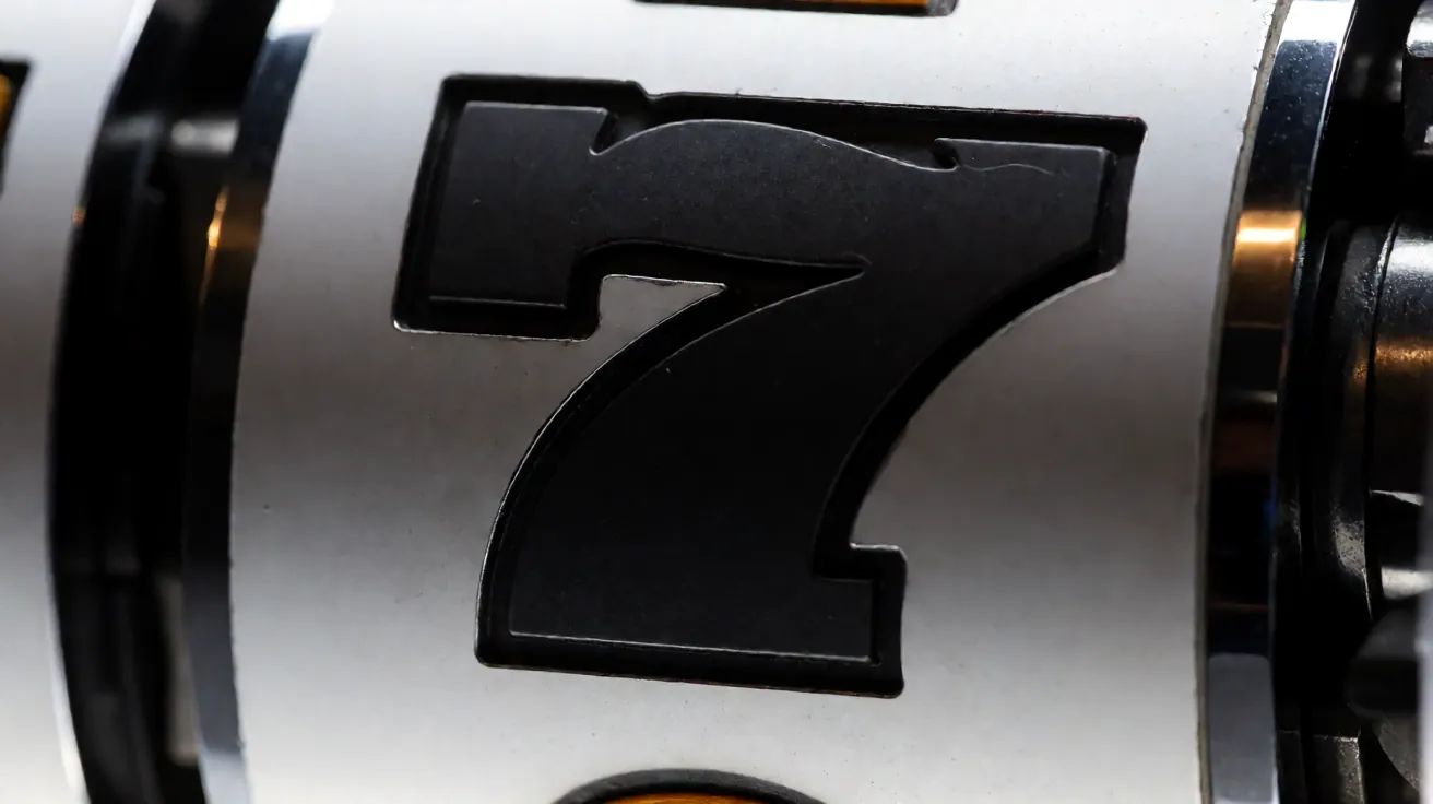 How Blazing 7s Slots Work — Reels, Symbols & Paylines